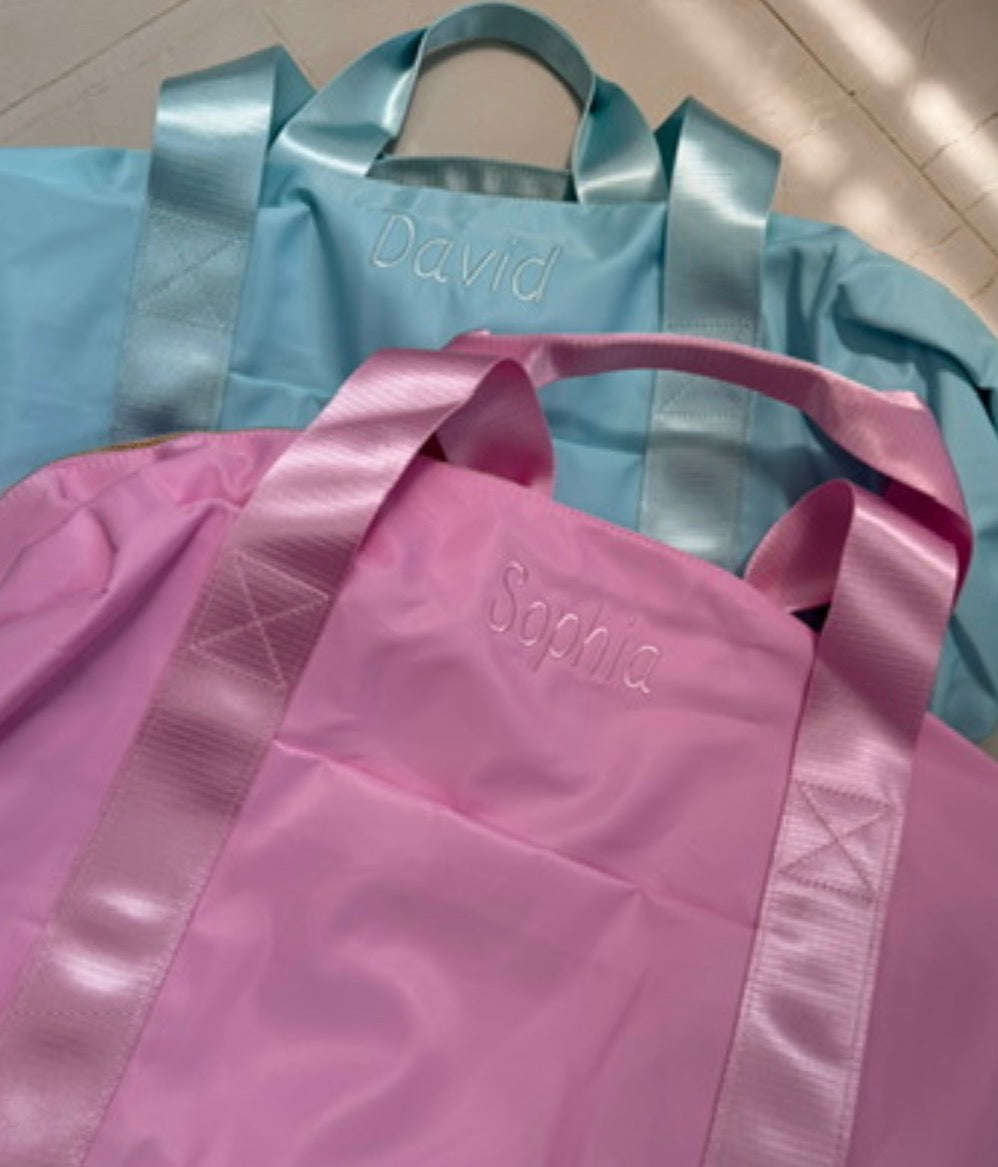 Blue large weekender bag