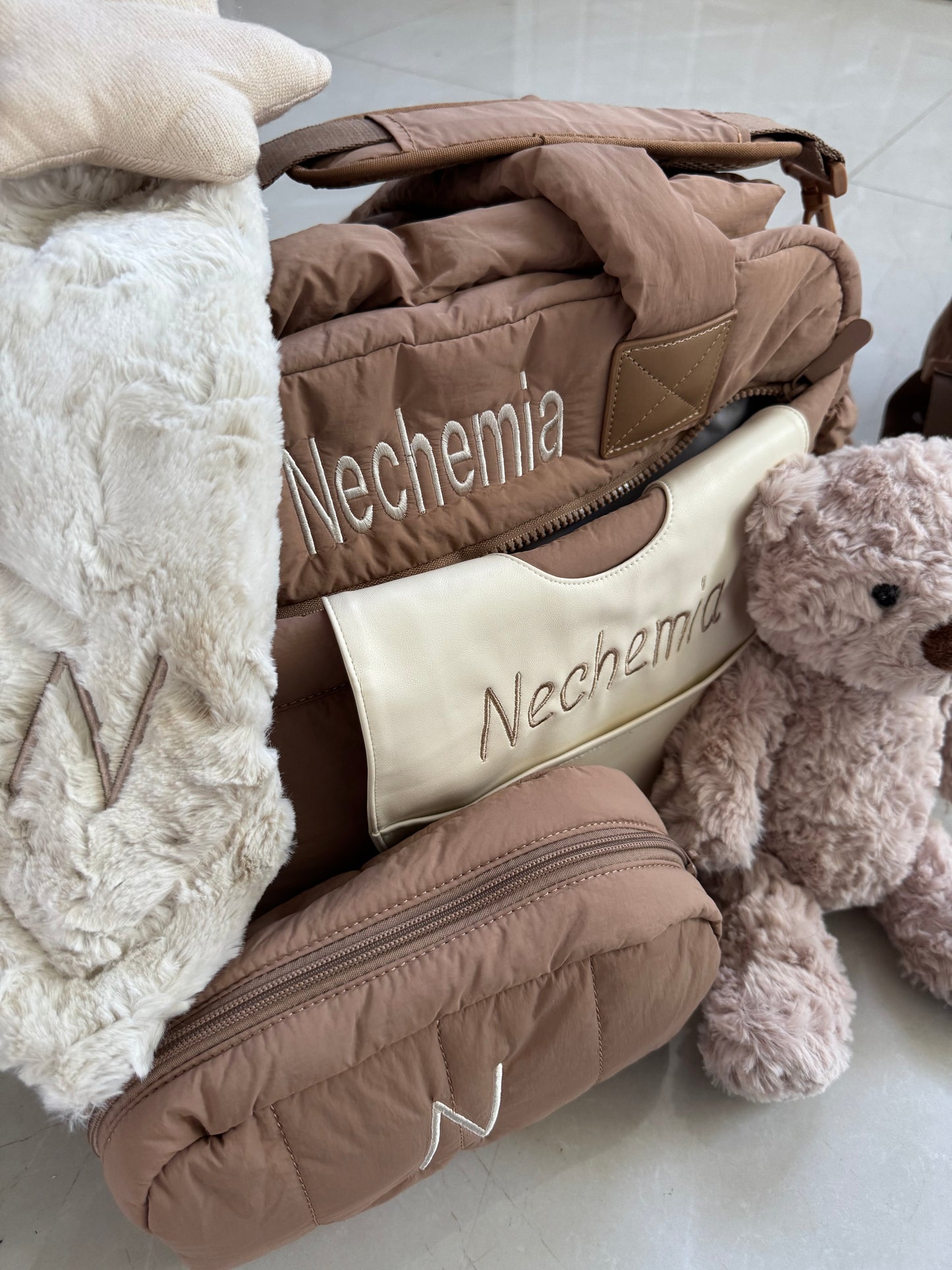 Brown weekender travel bag set